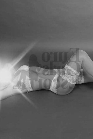 Claire-marine call girls in Hobbs & tantra massage